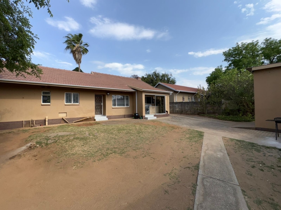 3 Bedroom Property for Sale in Protea Park North West